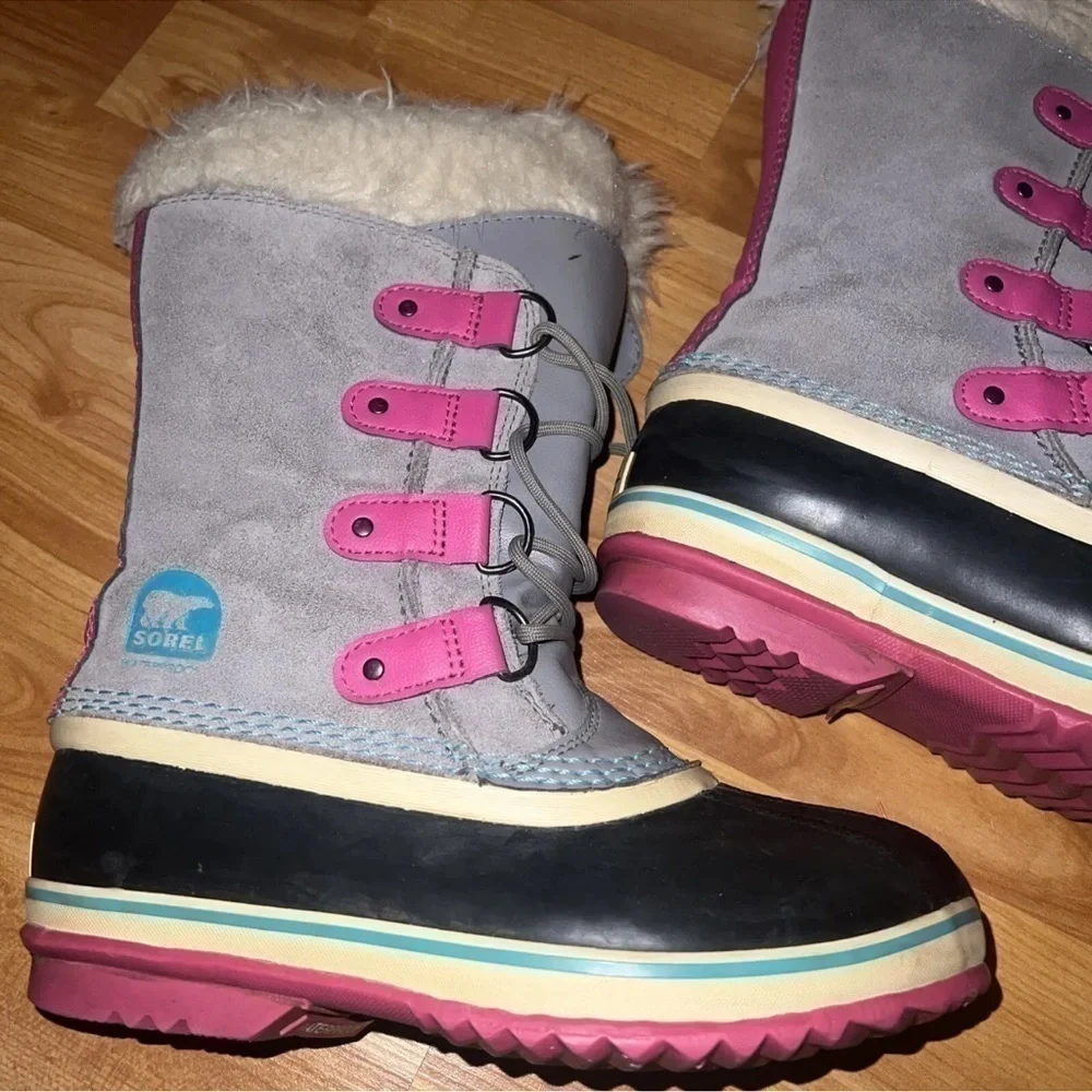 Sorel Joan Of Arctic Winter‎ Boots Faux Fur Gray & Pink US Sz 5